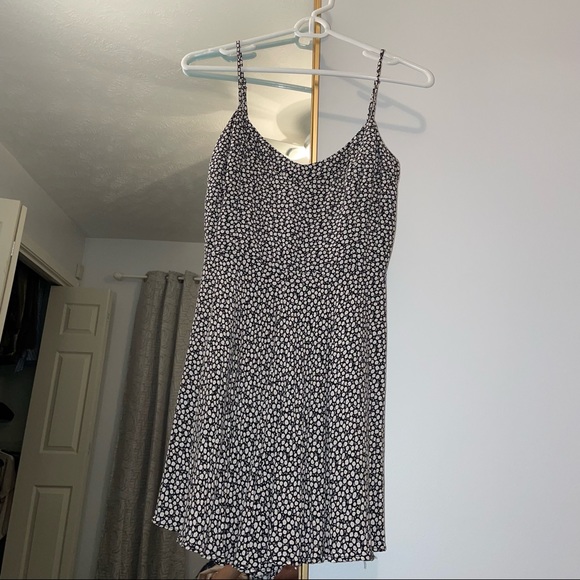 Zara Floral Print Romper - Picture 3 of 7